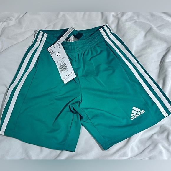 NWT boys XS adidas squad 21 short - Picture 2 of 5